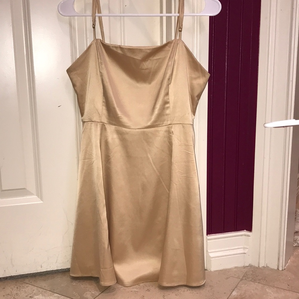 Urban Outfitters Semi-Formal Dress Size: 4